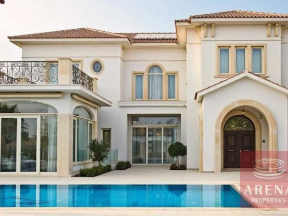 1 VILLA PERVOLIA 5237