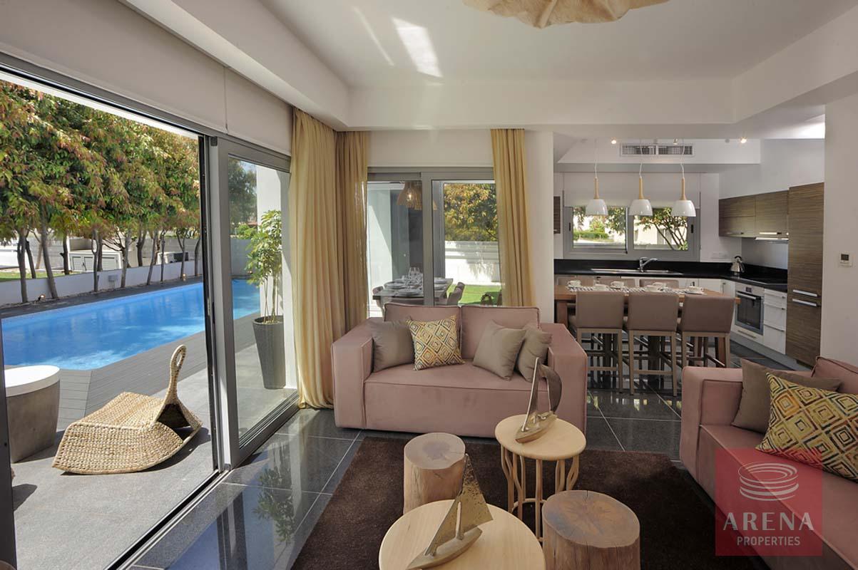 3 bed house in pervolia - living room