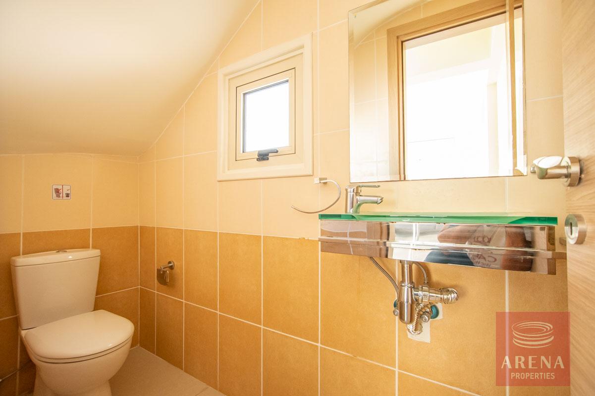 3 bed villa in pernera - guest wc