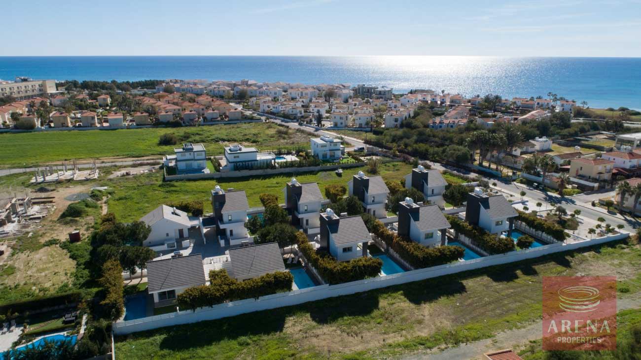 villas in pervolia for sale