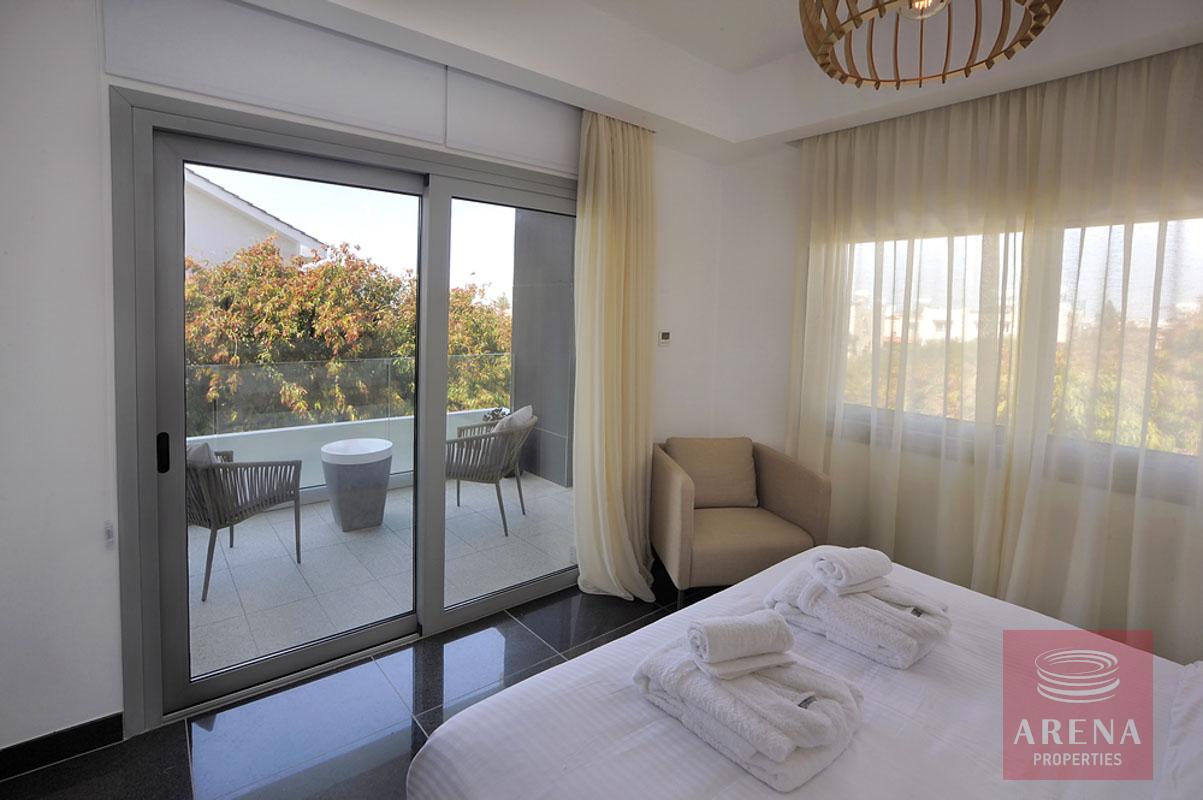 buy villa in pervolia - bedroom