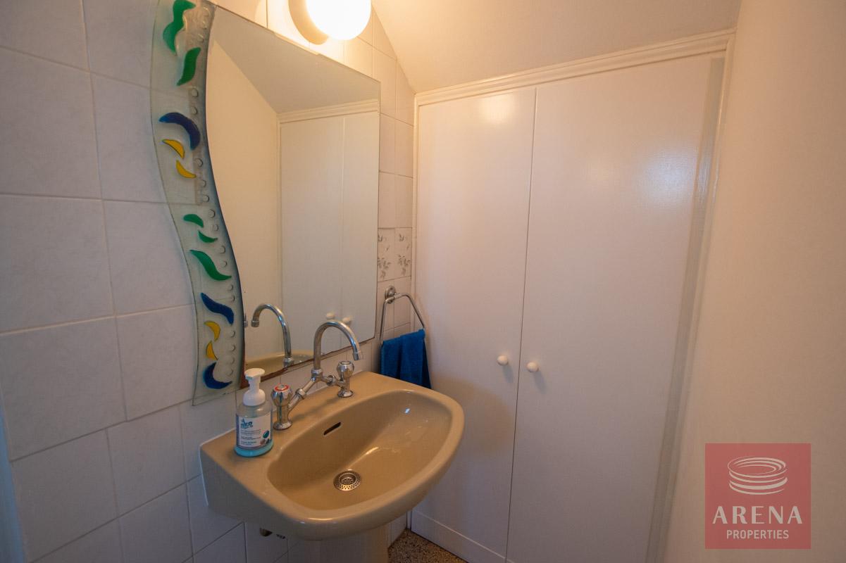 Villa in Ayia Triada for sale - guest WC