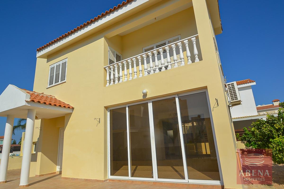 Villa in Pernera to Buy