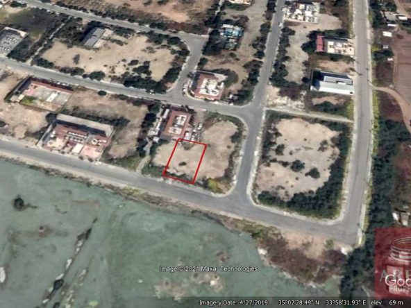 Plot in Paralimni for sale
