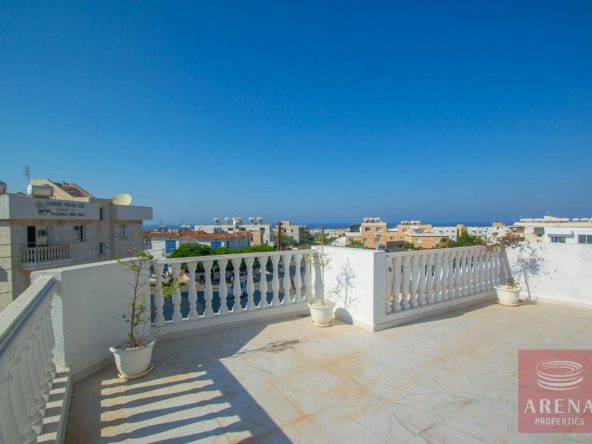Apartment with large veranda