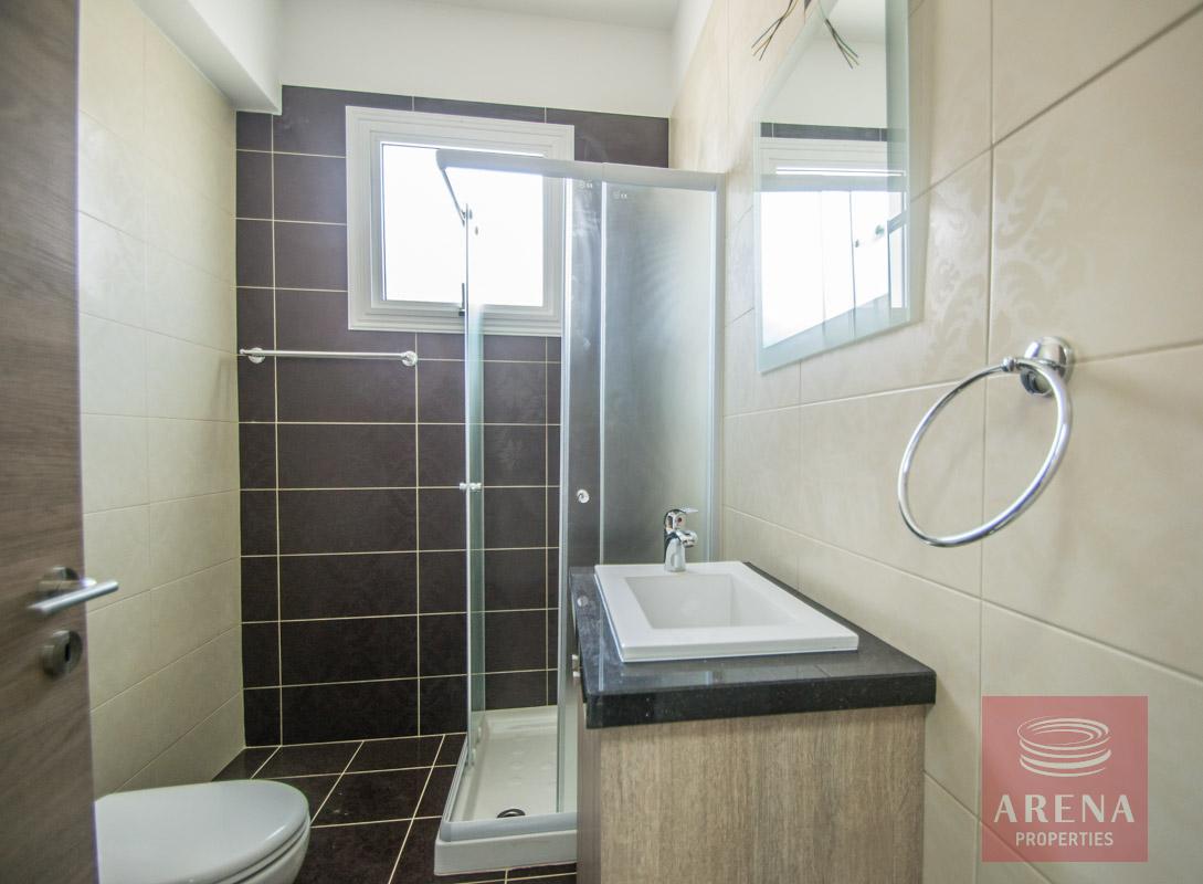 semi-detached house in kapparis bathroom