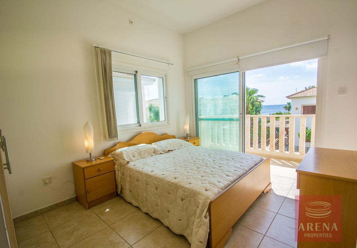 4 bed villa in ayia thekla - bedroom