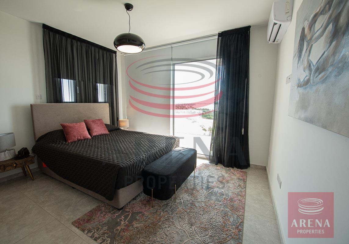 Rent apartment in Makenzie