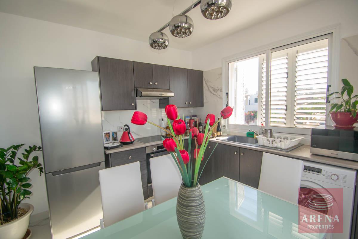 Apartment with large veranda - kitchen