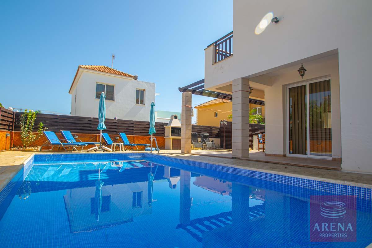 Villa in Ayia Thekla for Sale - pool