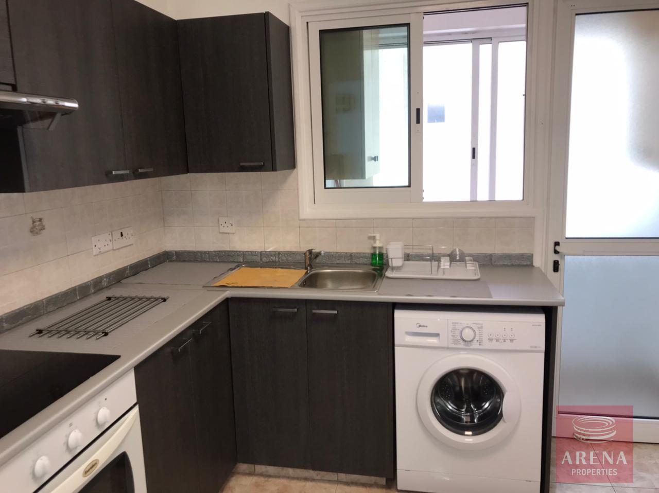 apartment in makenzie - kitchen