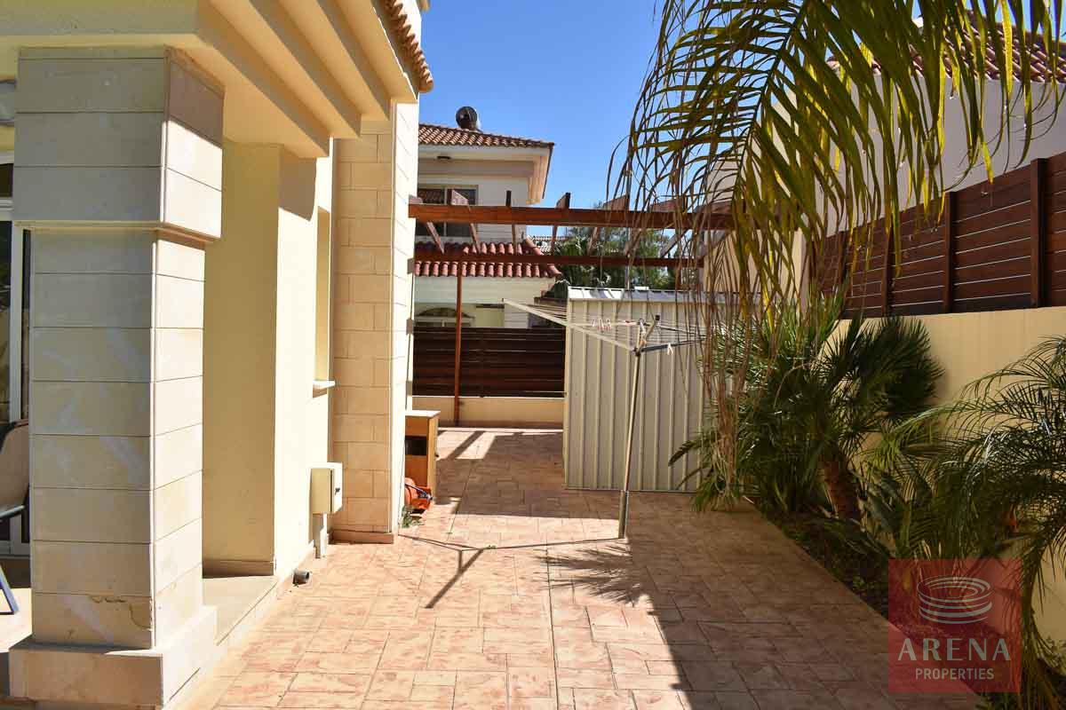 buy villa in Kapparis