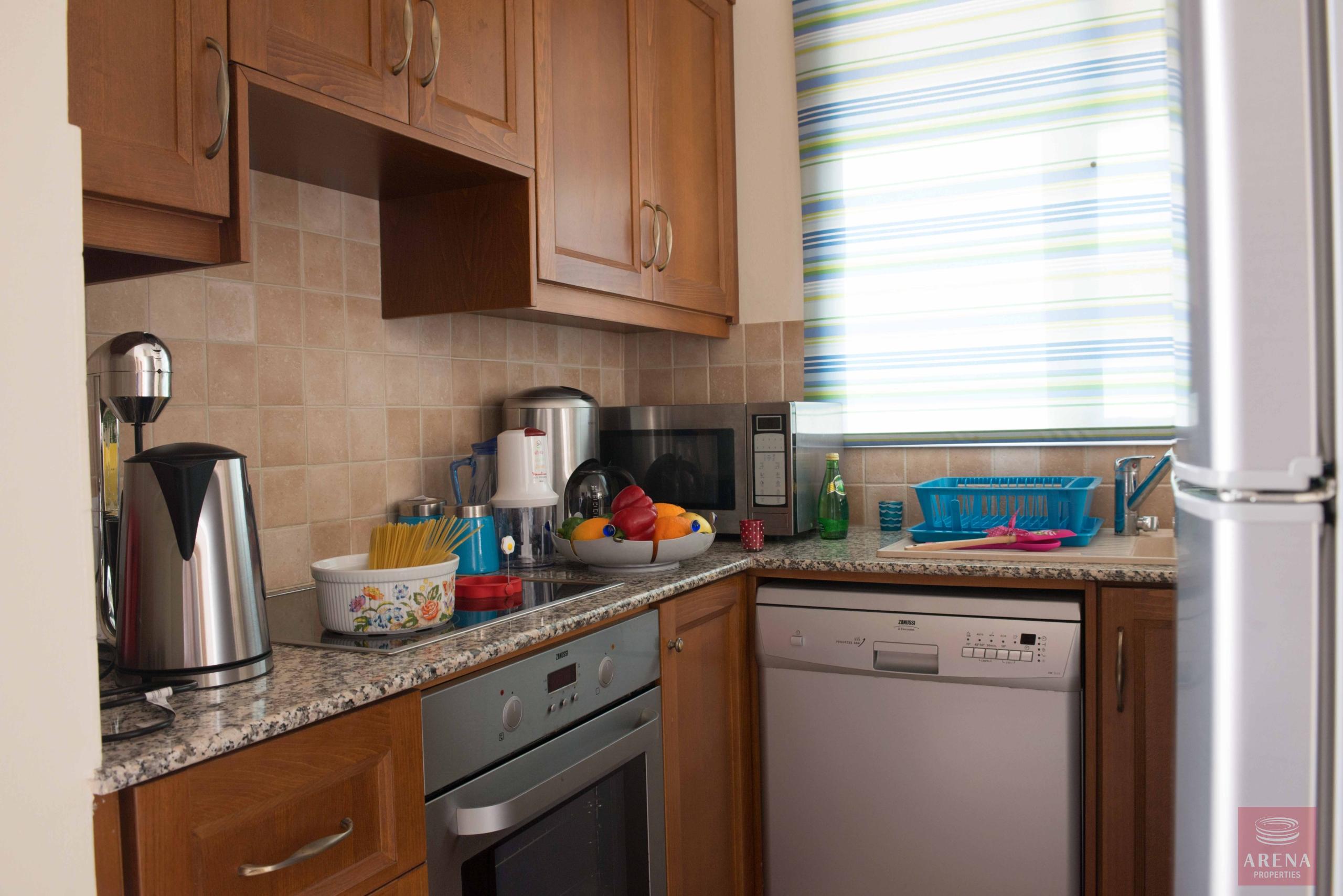 2 bed villa in pernera - kitchen