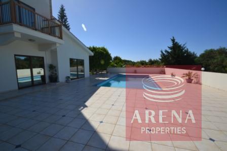 villa in pernera