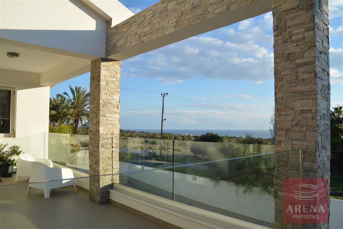 4 bed villa in kokkinos gremmos - balcony