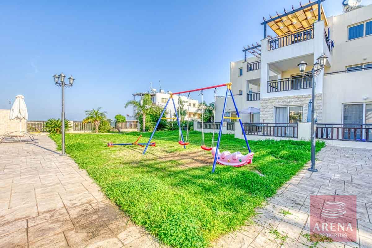 studio in paralimni to buy - kids play area
