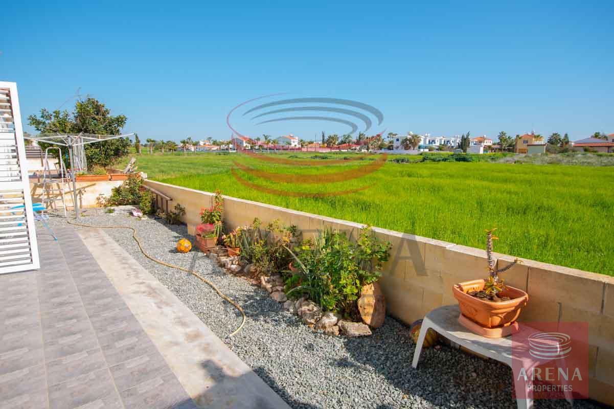Bungalow in Ayia Thekla for sale - outside area