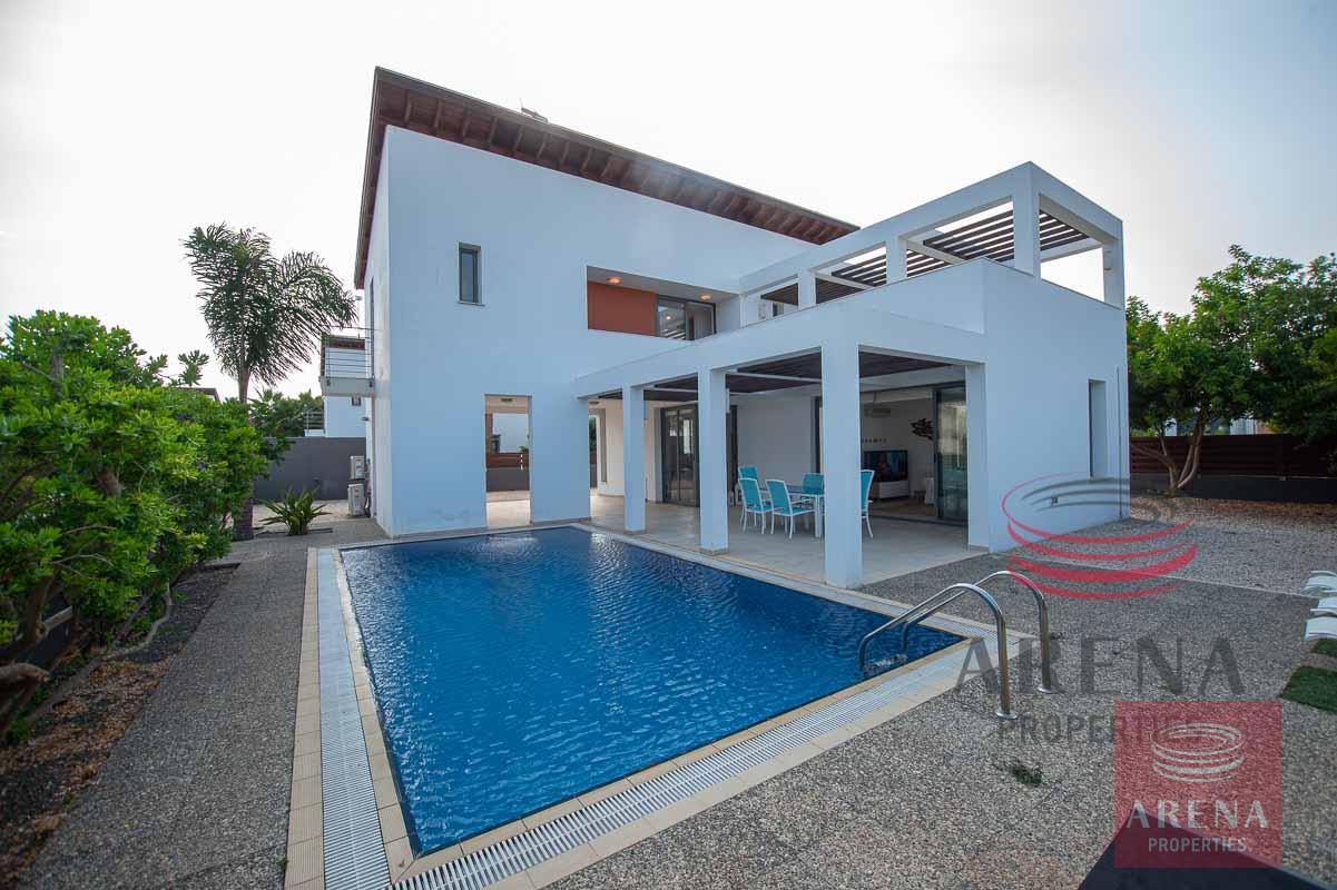 3 bed villa in ayia thekla