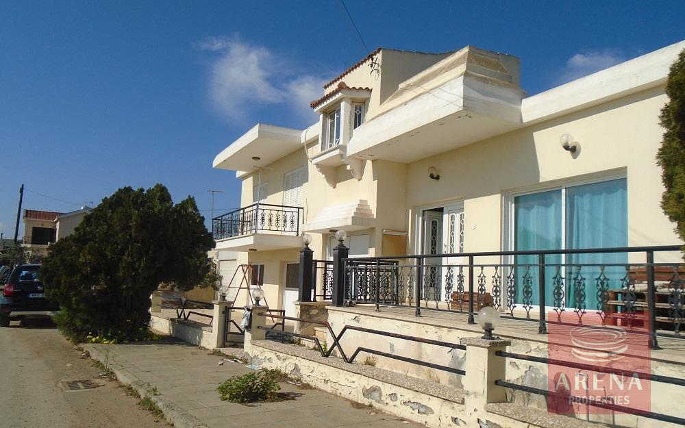 House-in-Derynia