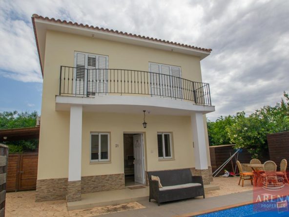 1 VILLA IN PERNERA 4561