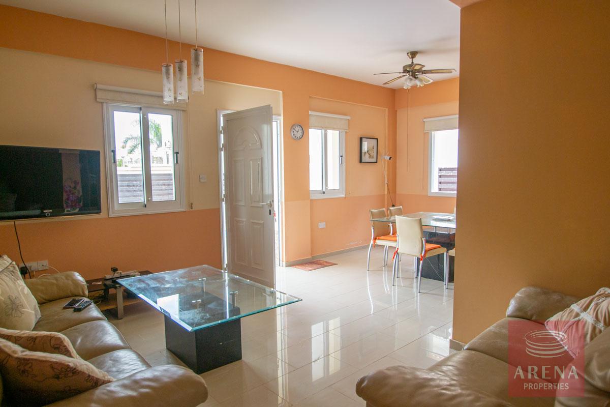 3 Bed Villa in Pernera - living area