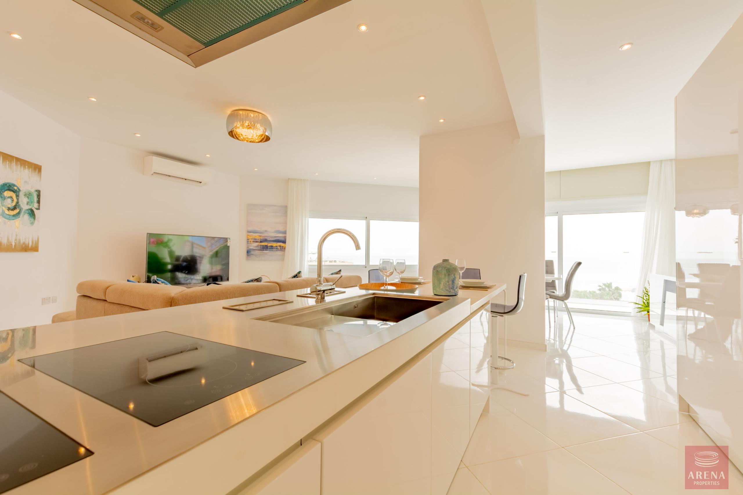 Apartment in Ayia Triada for sale - kitchen