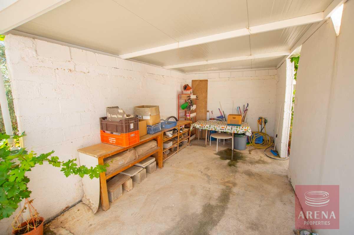 Semi-detached House in Derynia - garage