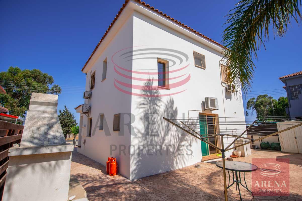 Buy villa in Sotira