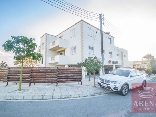 apartment to rent deryneia