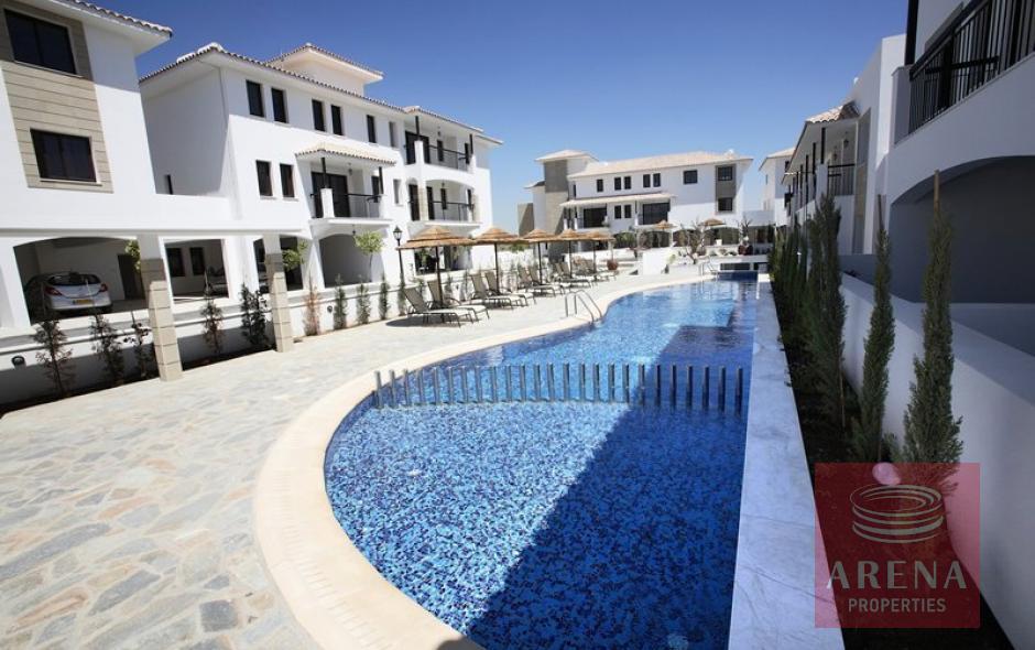 1 apartment for sale tersefanou 1