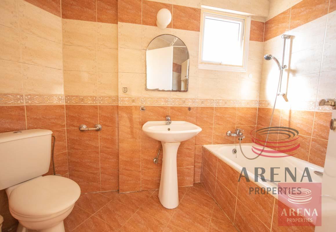 3 Bed apt for sale in Paralimni - bathroom