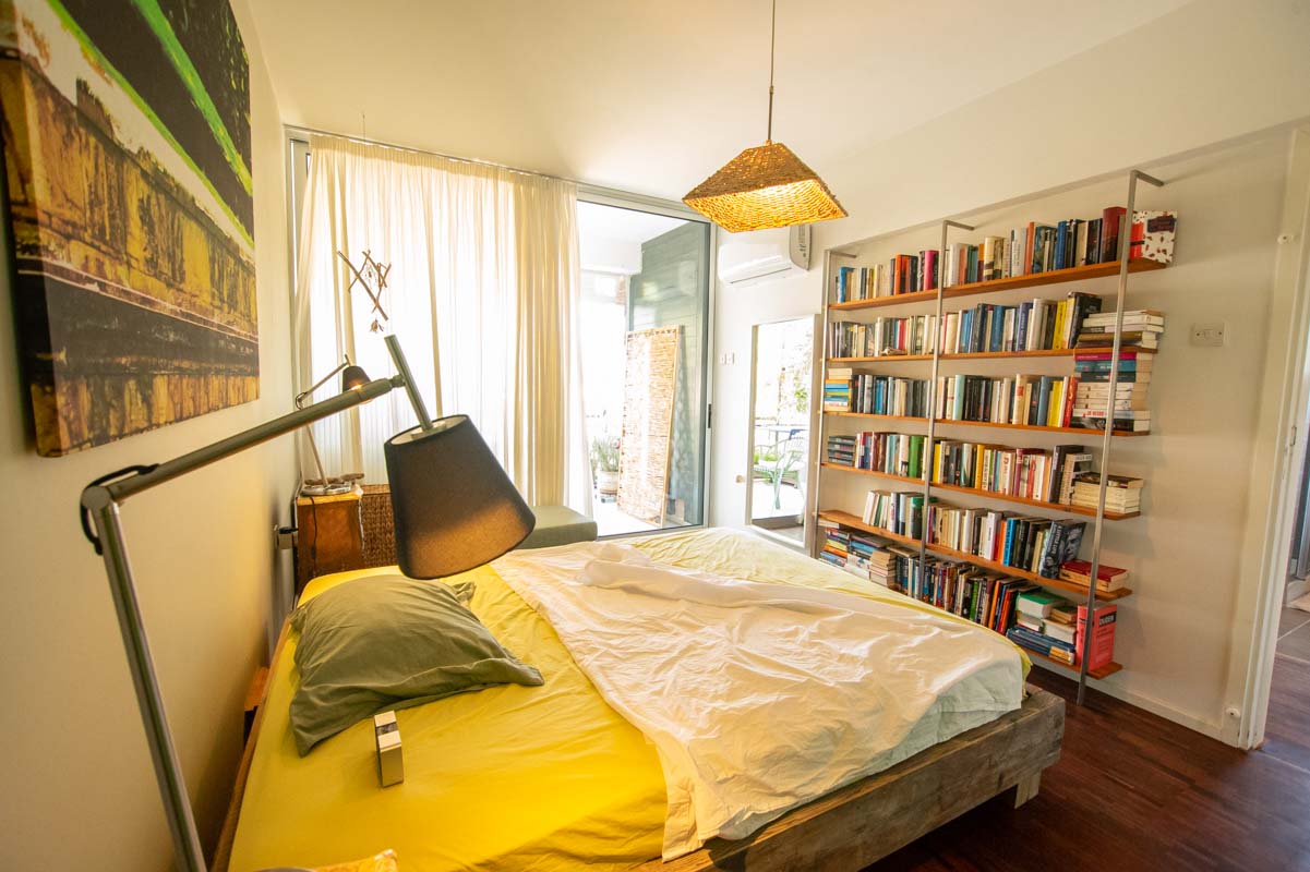 2 bed apartment in Pervolia to buy - bedroom