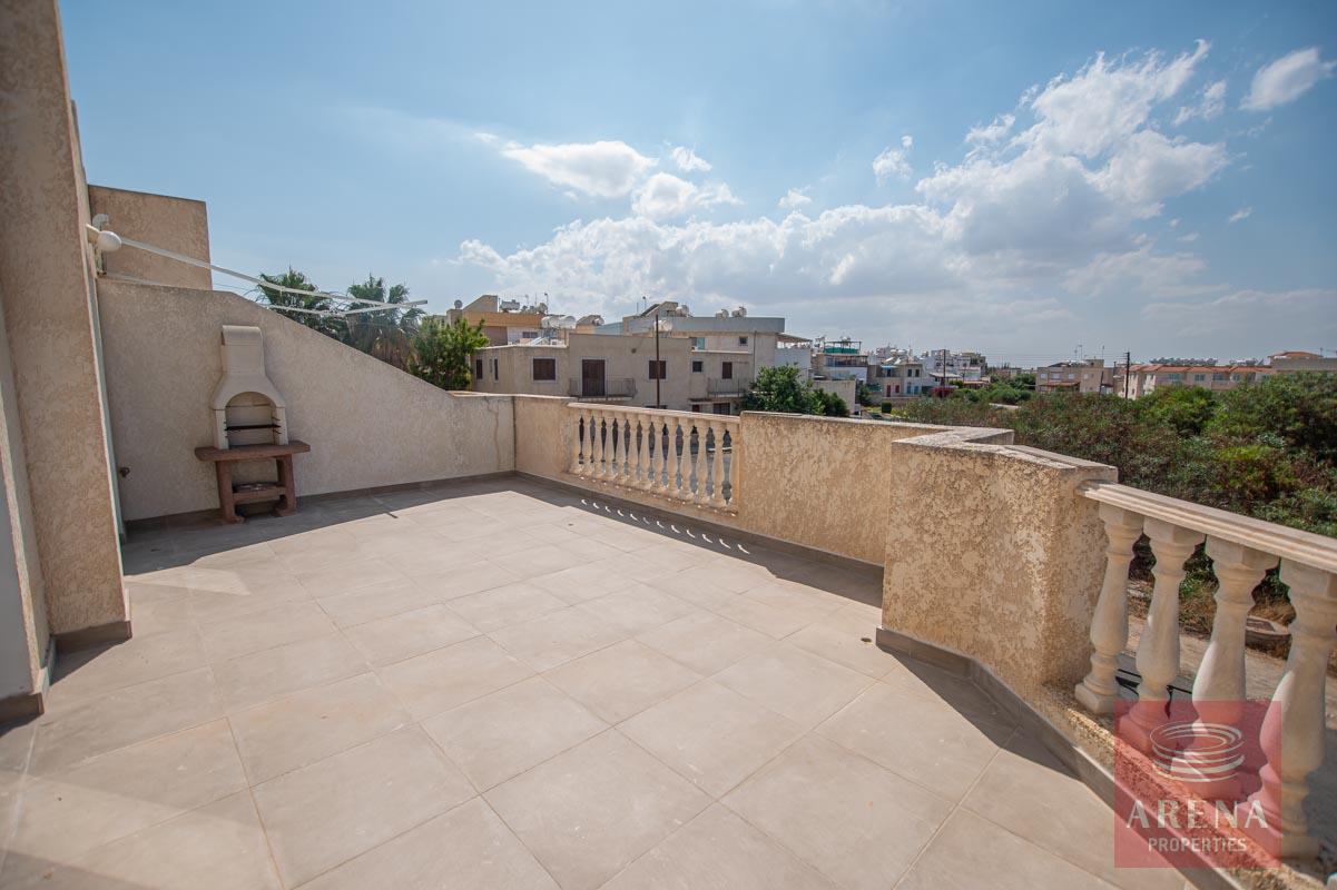 3 Bed Apt in Kapparis - veranda