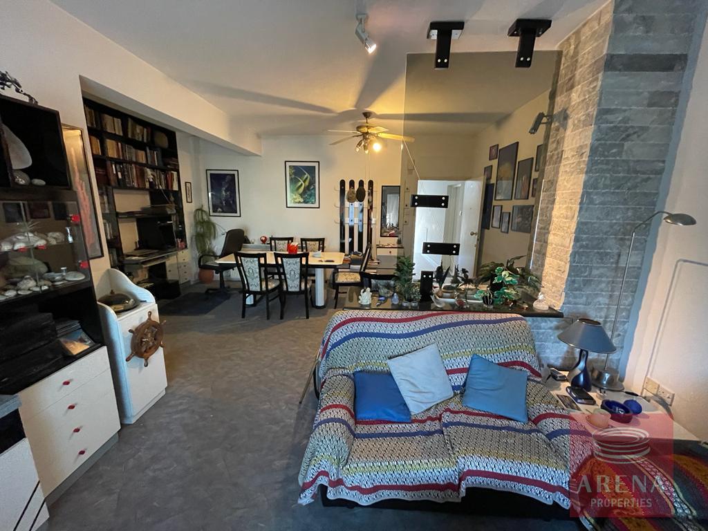 apartmen t in Paralimni for sale