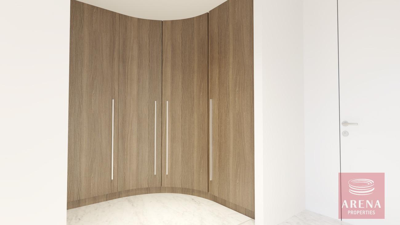 4-5 Bed villa in Protaras - walking wardrobe