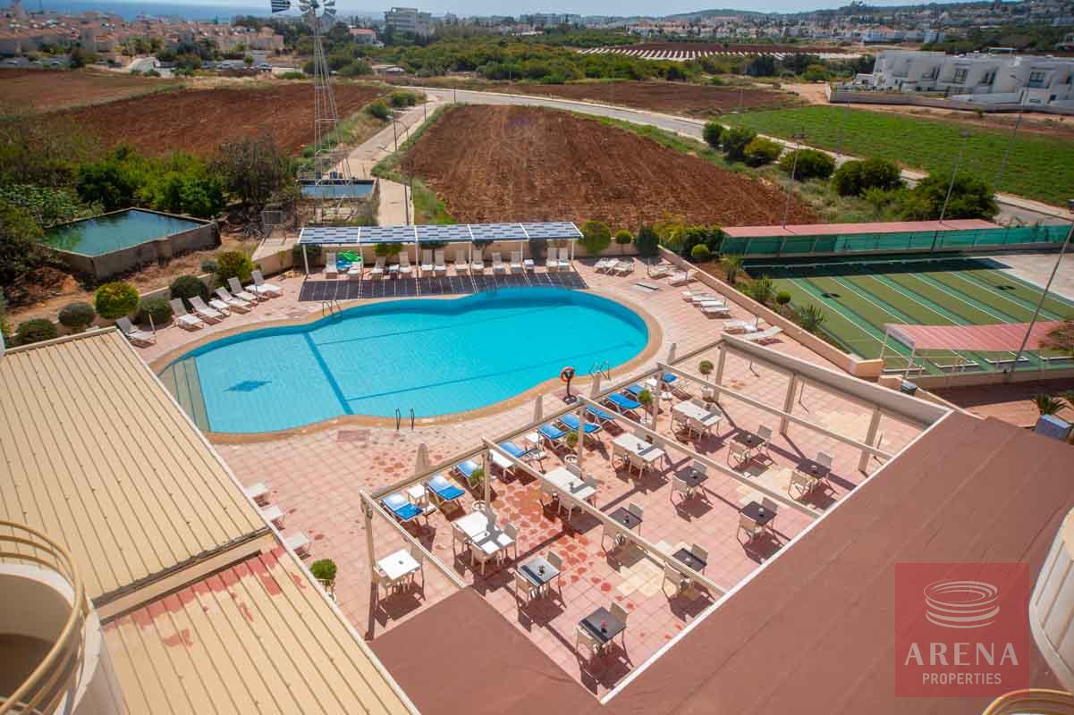 Apartment in Pernera - communal pool
