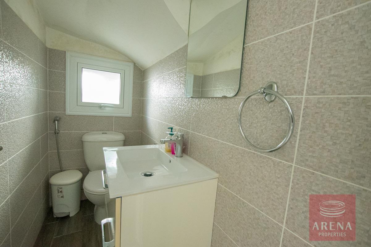 villa for rent - guest wc