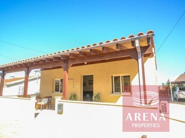 bungalow in paralimni