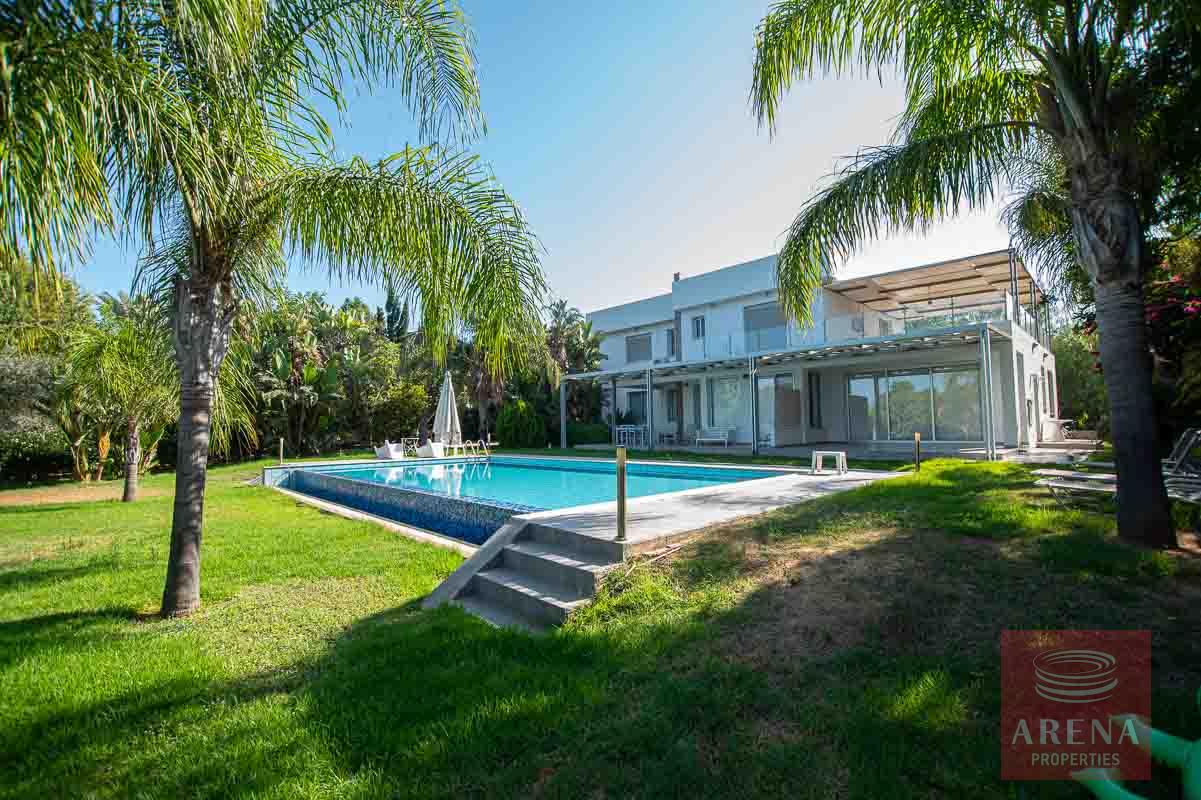8 Bed Villa in Protaras with sea views