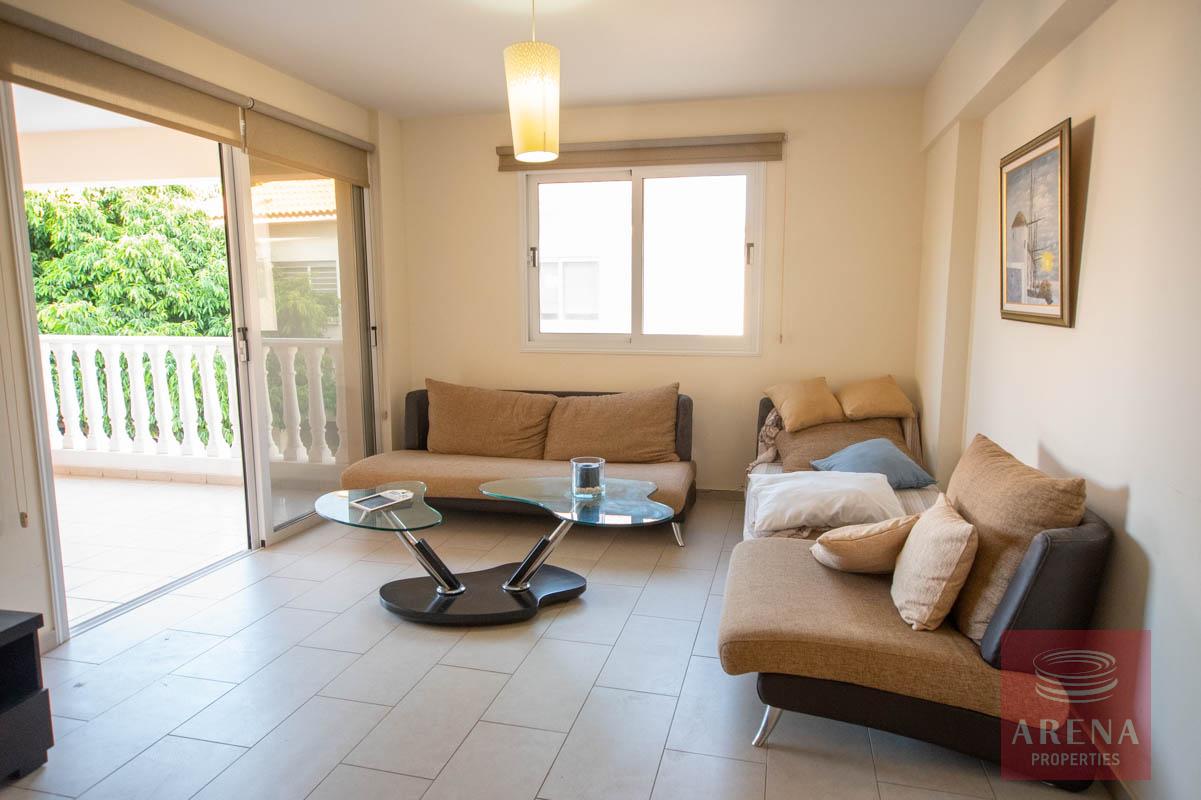 Apartment for rent in Kapparis - living area