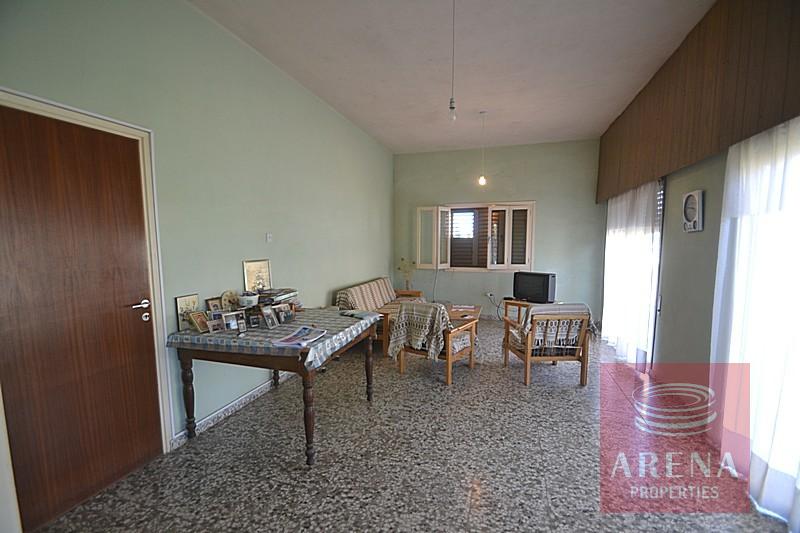 Bungalow for sale in Derynia - living area