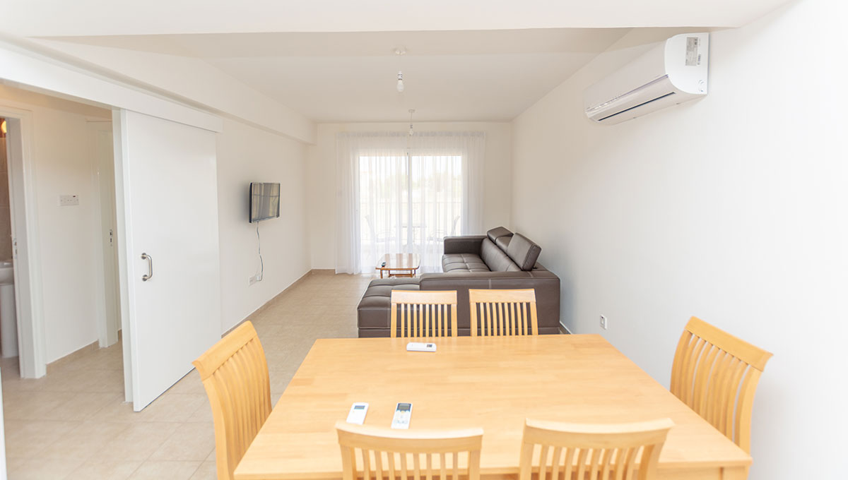 Flat in Paralimni to buy - dining