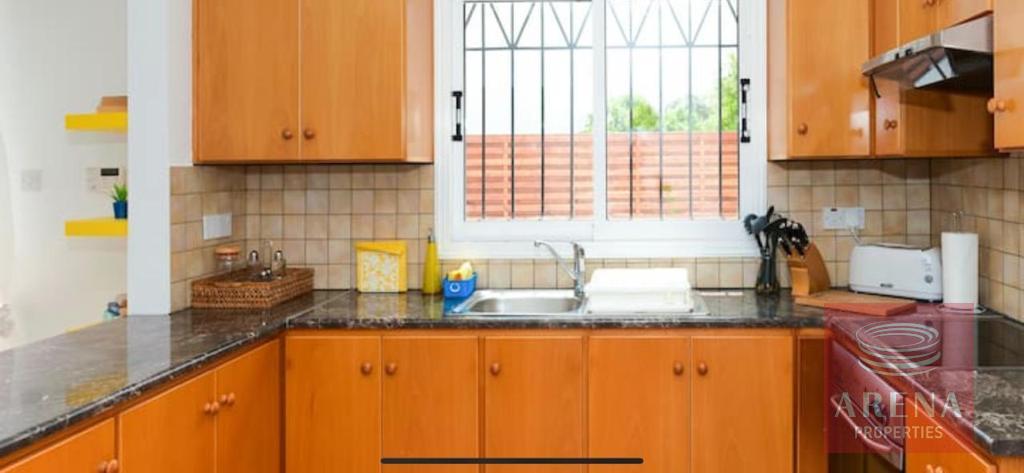 villa in Pernera - kitchen