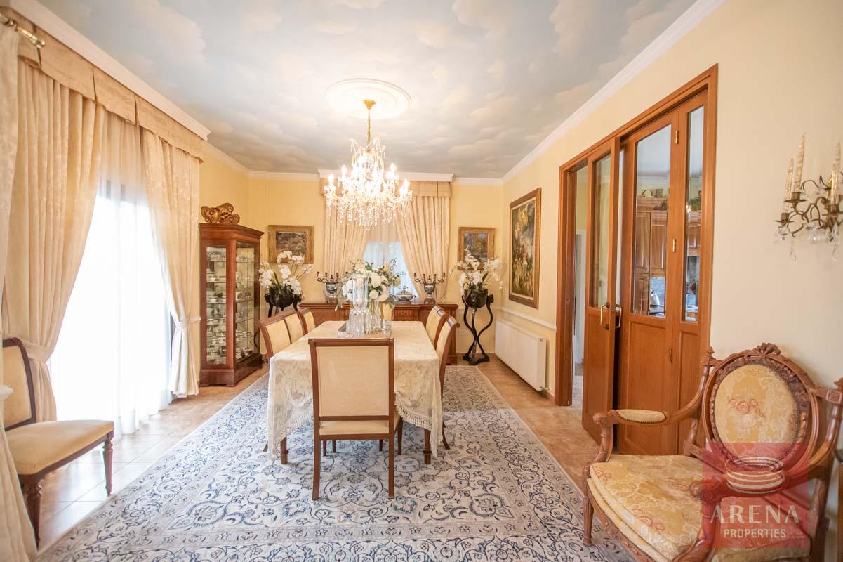 Luxury Villa in Paralimni - dining area