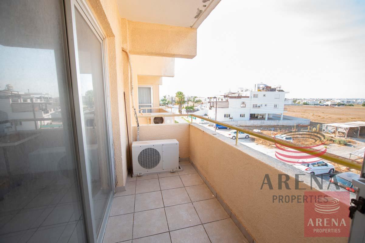 Flat in Paralimni for sale - veranda