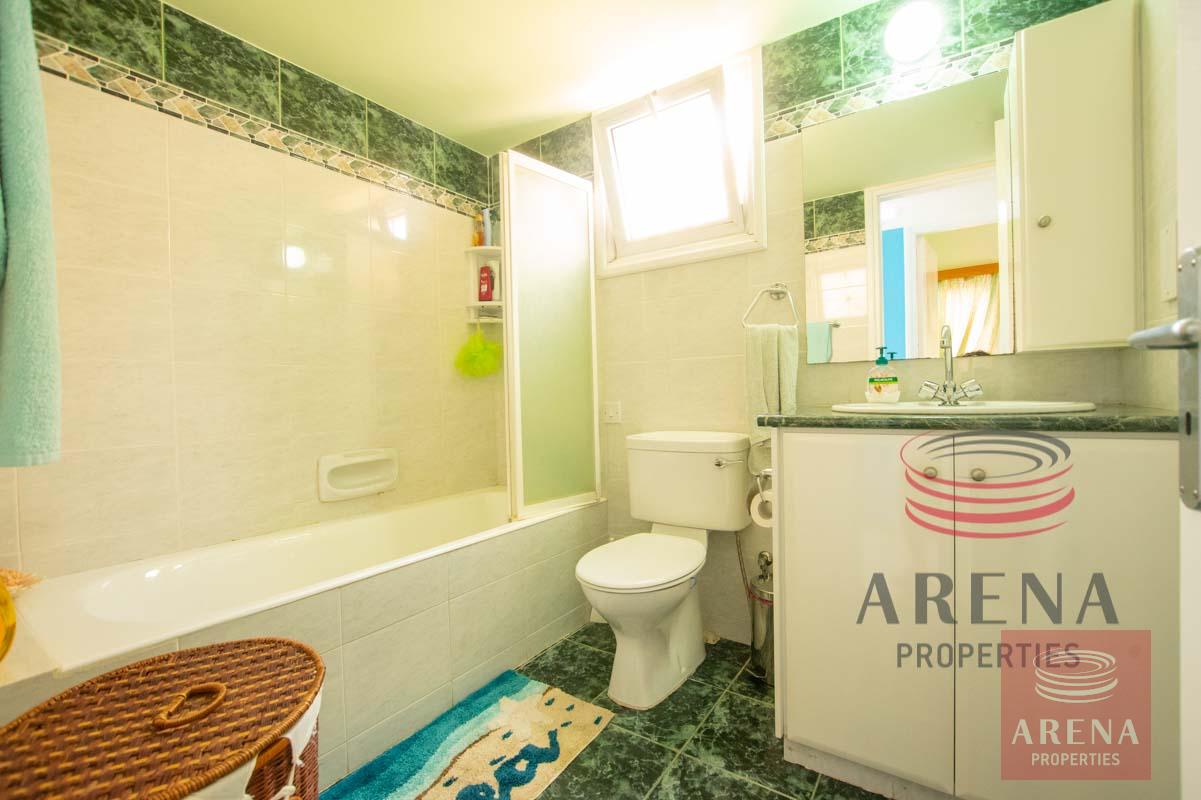 Link-Detached House in Kapparis - bathroom