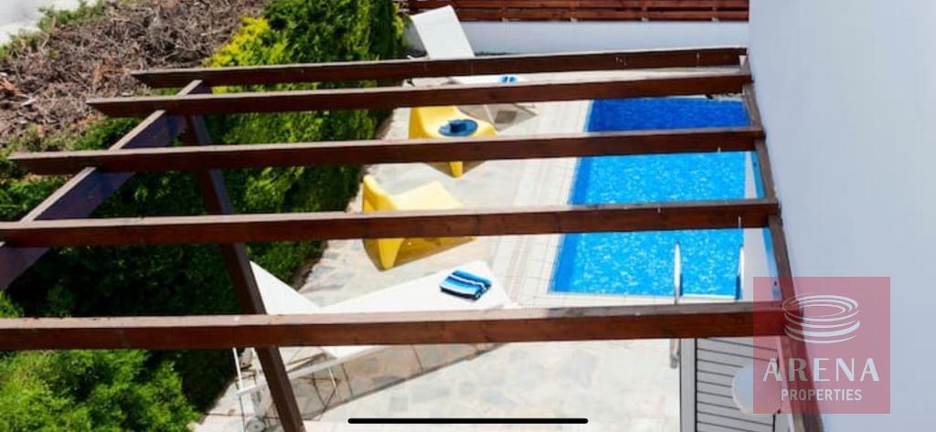 4 Bed villa in Pernera pool view