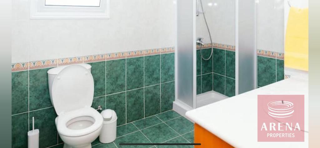 4 Bed villa in Pernera - en-suite