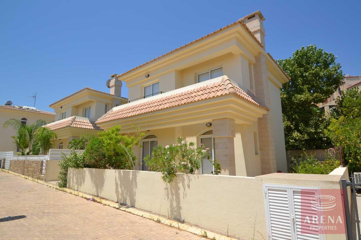 Buy villa in Kapparis