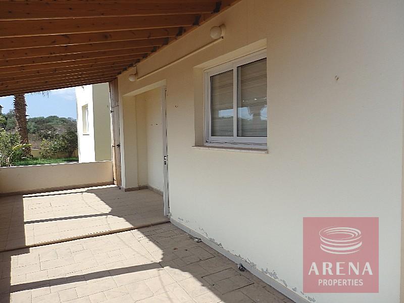 Detached house in Ayia Triada to buy - vernda